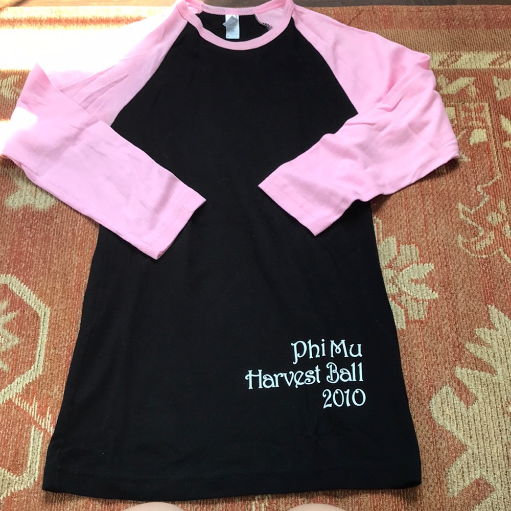 Phi Mu American Apparel baseball tee, size small💖